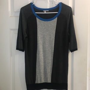 Halogen V-neck shirt